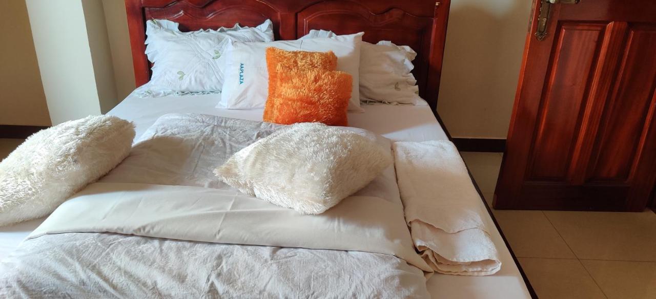 Airport Hotel Εντέμπε Εξωτερικό φωτογραφία